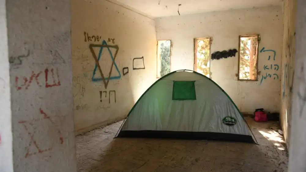 Israelis attempt to resettle the evacuated town of Sa-Nur in northern Samaria, Nov. 17, 2020. Photo by Sraya Diamant/Flash90.