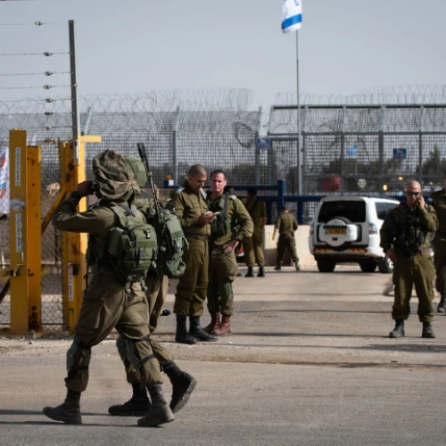 Israeli soldiers guard the Israeli side of the Quneitra Crossing on the Israel-Syria border in the Golan Heights on Oct. 15, 2018. Photo by Basel Awidat/Flash90.
