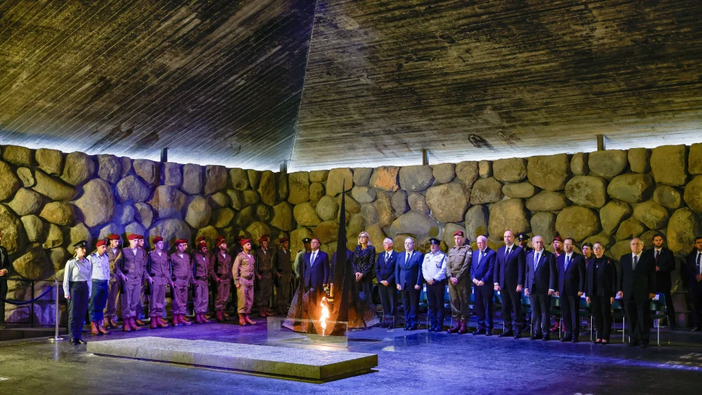 Israeli Prime Minister Benjamin Netanyahu, Israeli President Isaac Herzog, Knesset speaker Amir Ohana and IDF Chief of Staff Herzi Halevi attend a ceremony at Yad Vashem as Israel marks Holocaust Remembrance Day, May 6, 2024. Credit: Olivier Fitoussi/Flash90