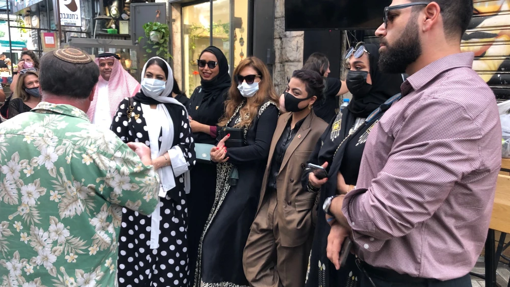 The delegation visiting Jerusalem's Machane Yehuda outdoor market, October 2021. Photo by Josh Hasten.