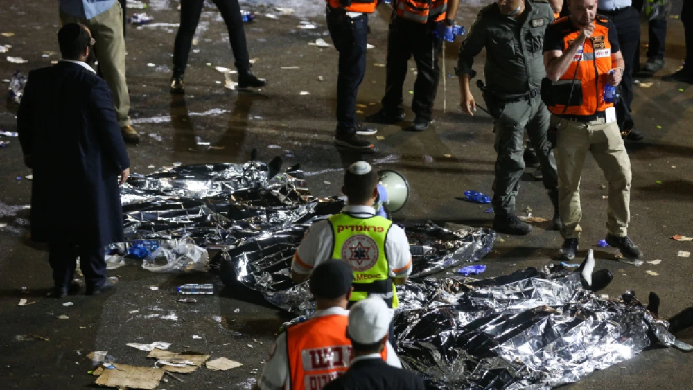 Israeli rescue forces and police at the scene of a mass fatality scene at Mount Meron during Lag Baomer celebrations, April 30, 2021. Photo by David Cohen/Flash90.