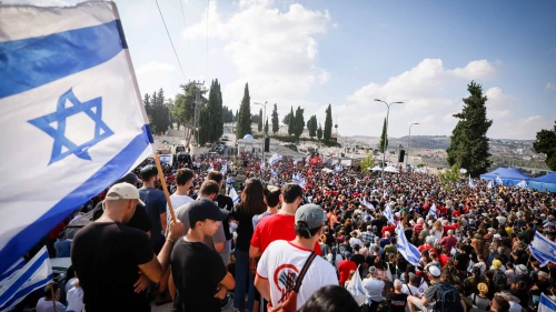 Thousands attend the funeral of slain Israeli-American hostage Hersh Goldberg-Polin, Sept. 2, 2024. Photo by Chaim Goldberg/Flash90.