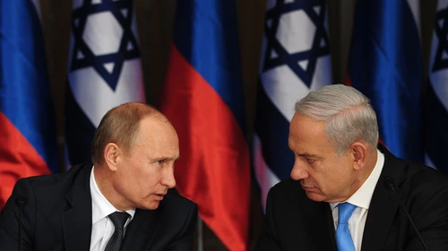 Israeli Prime Minister Benjamin Netanyahu (right) holds a joint press conference with Russian President Vladimir Putin (left) at Netanyahu's residence in Jerusalem on June 25, 2012. Credit: Kobi Gideon/GPO/Flash90.