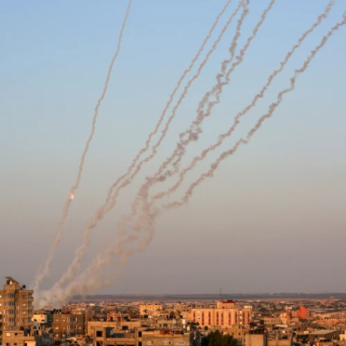Terrorists in Rafah, the southern Gaza Strip, fire rockets towards Israel, Aug 7, 2022. Photo by Abed Rahim Khatib/Flash90.