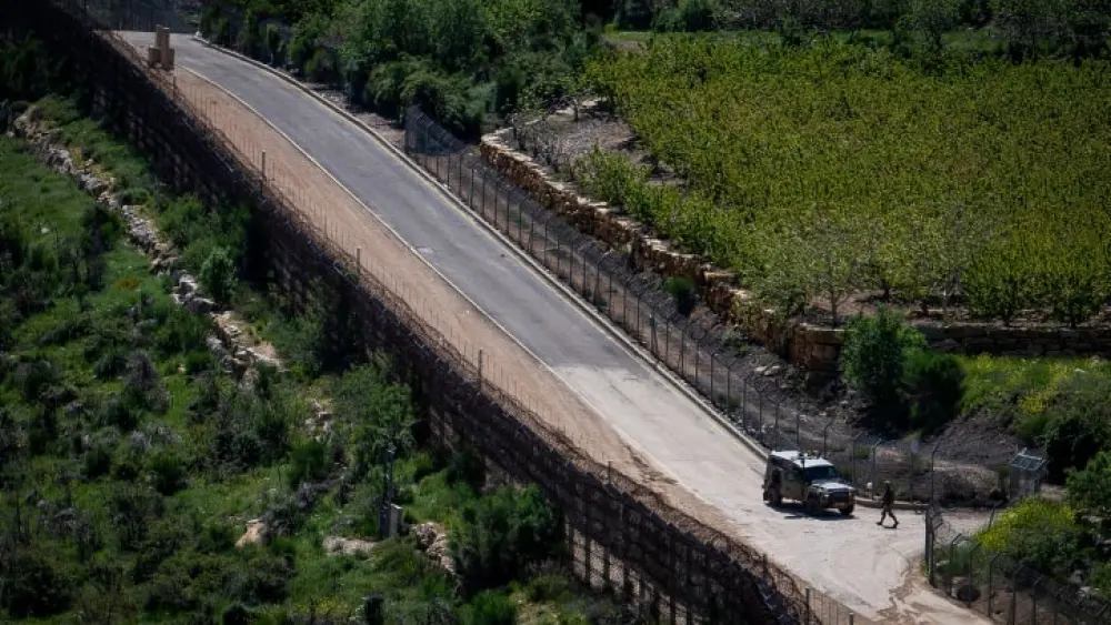 Israeli soldiers guard the border between Israel and Syria in the Golan Heights, April 17, 2023. Photo by Ayal Margolin/Flash90.