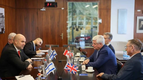Former Canadian prime minister Stephen Harper (right), sits across the table from Knesset Speaker Amir Ohana in Jerusalem on Feb. 18, 2024. Source: X.