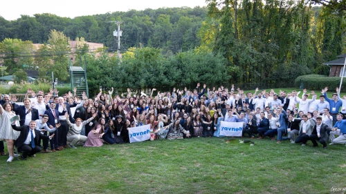 Yavneh is a program of JLIC. These are Yavneh students at a recent shabbaton.