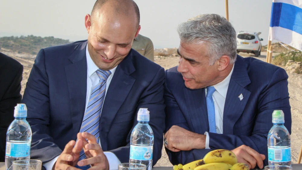 Naftali Bennett and Yair Lapid in 2017. Photo by Gershon Elinson/Flash90
