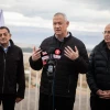 Blue and White Party leaders Benny Gantz (center) and Knesset member Moshe Ya’alon (right) during a visit to the Vered Yeriho observation point in the Judean Desert on Jan. 21, 2020. Photo by Hadas Parush/Flash90.