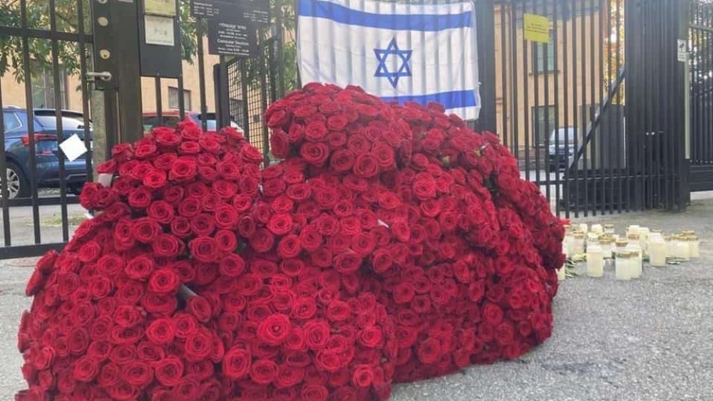 Roses at the memorial outside the embassy in Stockholm, Oct. 10, 2023. Credit: Embassy of Israel in Sweden Facebook page.