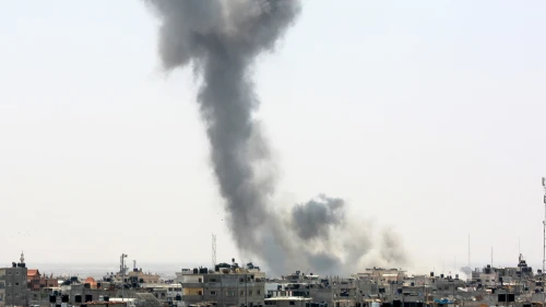 Smoke rises from a location reportedly belonging to Hamas after an Israeli airstrike in the southern Gaza town of Rafah on July 14, 2018. Photo by Abed Rahim Khatib/Flash90.