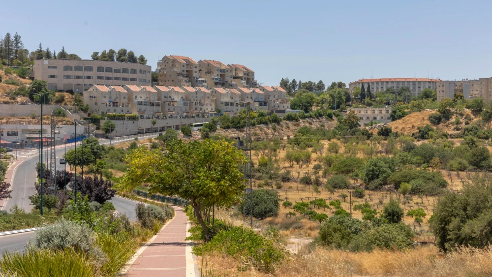 A view of the Jewish settlement of Kiryat Arba in Judea and Samaria, July 3, 2024. Photo by Yossi Aloni/Flash90.