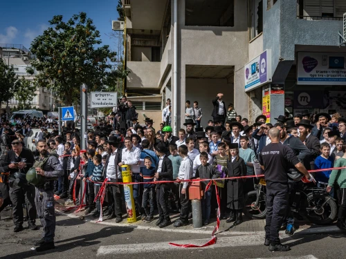 The scene where a missile fired from Iran caused damage in Bnei Brak, central Israel, March 15, 2026. Photo by Chaim Goldberg/Flash90.