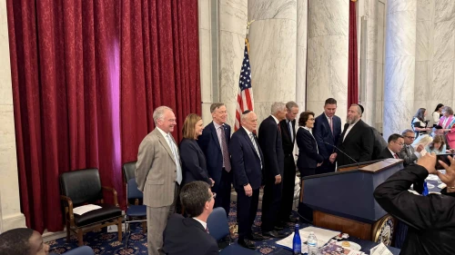 Senators met with the hosts and honoree of an event to mark Jewish American Heritage Month in the Russell Senate Office Building, May 20, 2025. Photo by Andrew Bernard.
