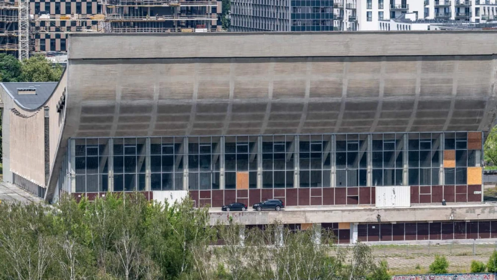 The abandoned Vilnius Palace of Concerts and Sports, also known as Sporto Rūmai, built by Soviets atop the Piramónt Jewish cemetery in Vilnius, Lithuania. Credit: The Government of the Republic of Lithuania.