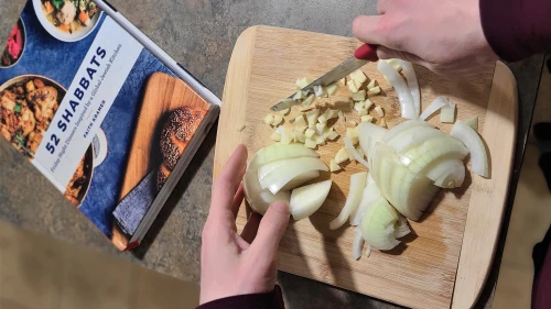 “52 Shabbats,” by Faith Kramer, is inspired by food from the global Jewish Diaspora. Photo by Dovid Zaklikowski.