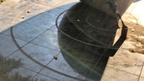 The so-called Michaël Lustig monument, in the shape of a dreidel, is located at the confluence of a major canal.