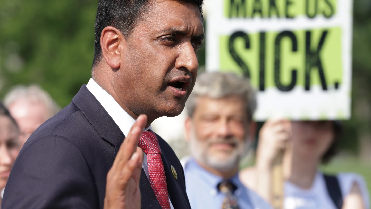 Huckabee disputes Khanna account of Judea and Samaria stop