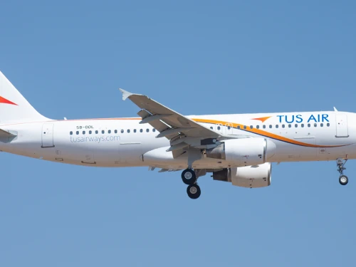 A TUS Airways Airbus A320-200. Photo by Ronen Fefer/Flickr via Wikimedia Commons.