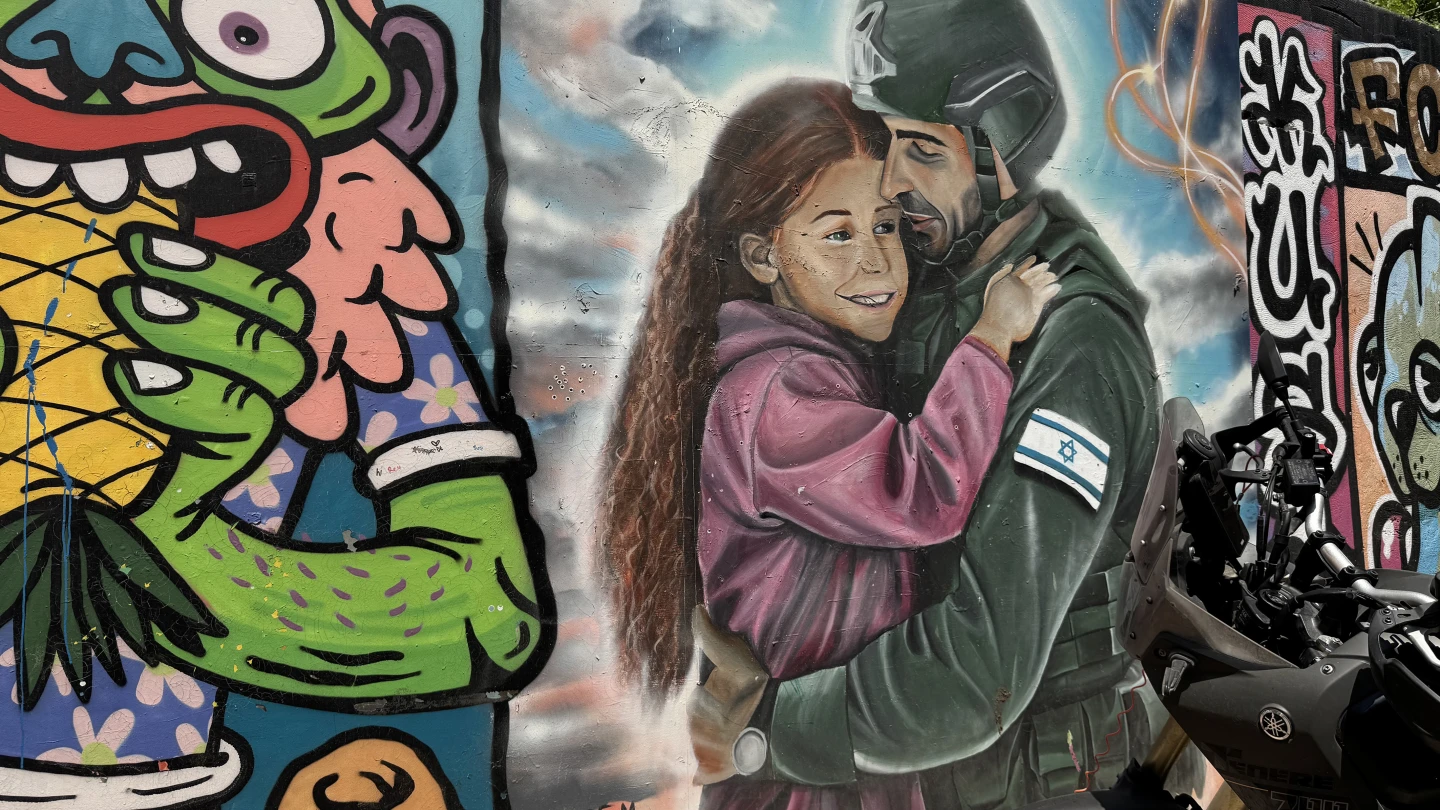 Tel Aviv graffiti reflects Israeli society since Oct. 7