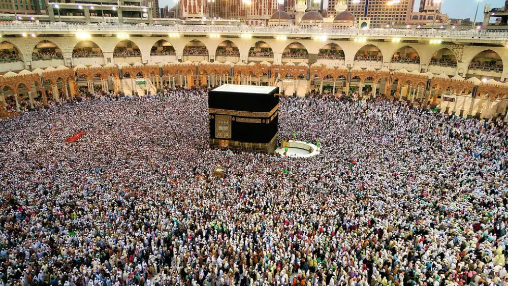 Muslims on Hajj circle the Kabaa at the Great Mosque of Mecca. Credit: Pixabay.