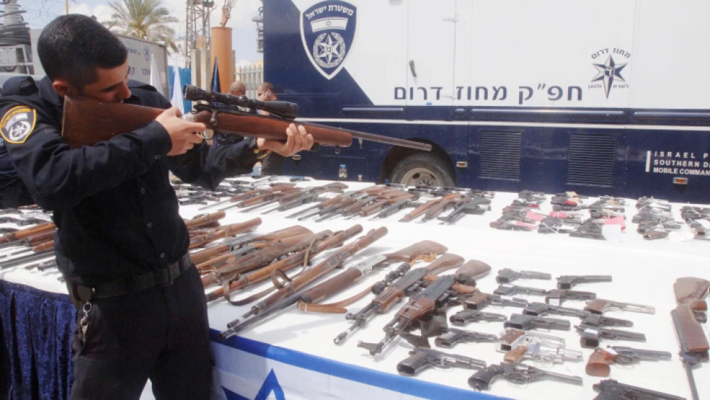Illegal firearms seized by Israeli police during “Operation Law and Order,” April 10, 2014. Photo by Flash90.