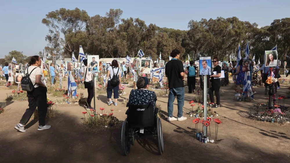 Chabad led the largest solidarity mission to Israel since the Hamas terrorist attacks in southern Israel on Oct. 7, April 2024. Credit: Courtesy.