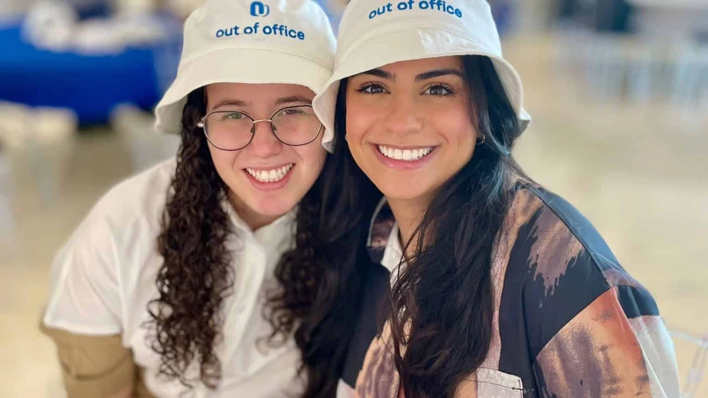 At the OU’s early career professionals skill-building summit are executive fellows Rena Rush and Yael Lovett. Credit: Courtesy of the Orthodox Union.