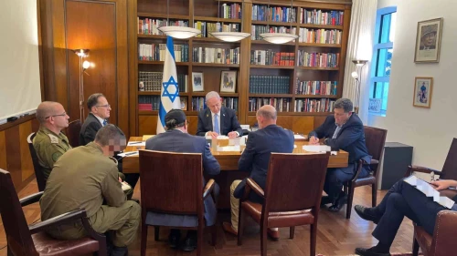 Israeli Prime Minister Benjamin Netanyahu, flanked by advisers, speaks to U.S. President Joe Biden on the phone. Oct. 9, 2024. Credit: Prime Minister's Spokesman's Office.