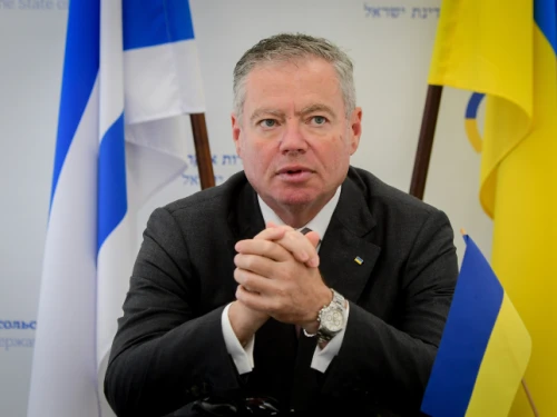 Ukrainian Ambassador to Israel Yevgen Korniychuk speaks to reporters in Tel Aviv, June 7, 2022. Photo by Avshalom Sassoni/Flash90.