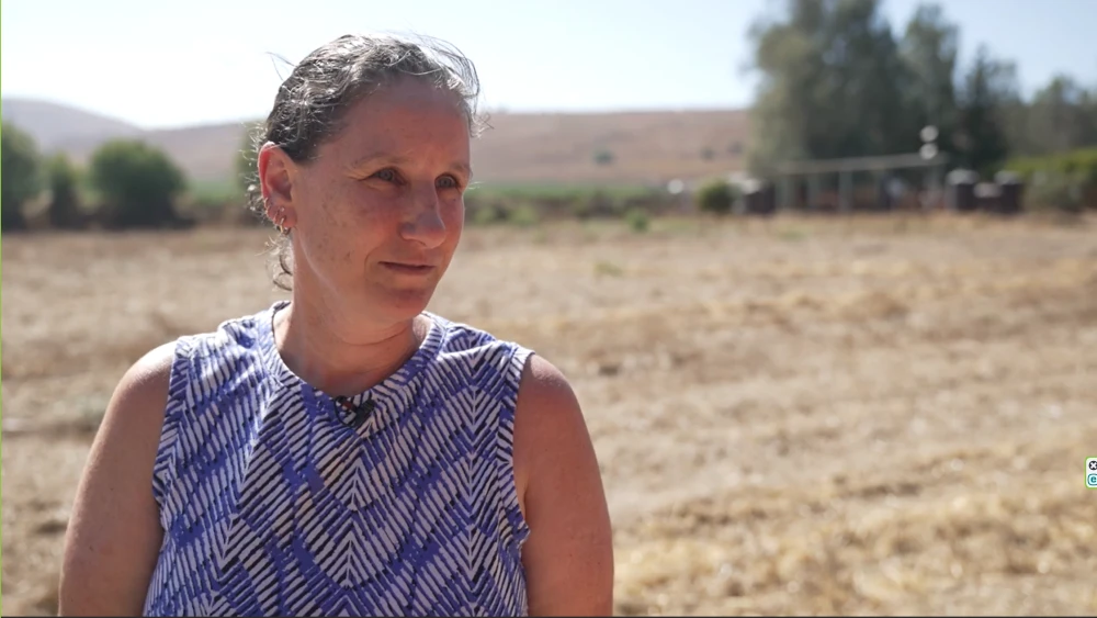 Annat Zisovich-Charitt stands near the border with Lebanon in Yiftah, Israel, on Aug. 6, 2026. Photo by Daniel Bock.
