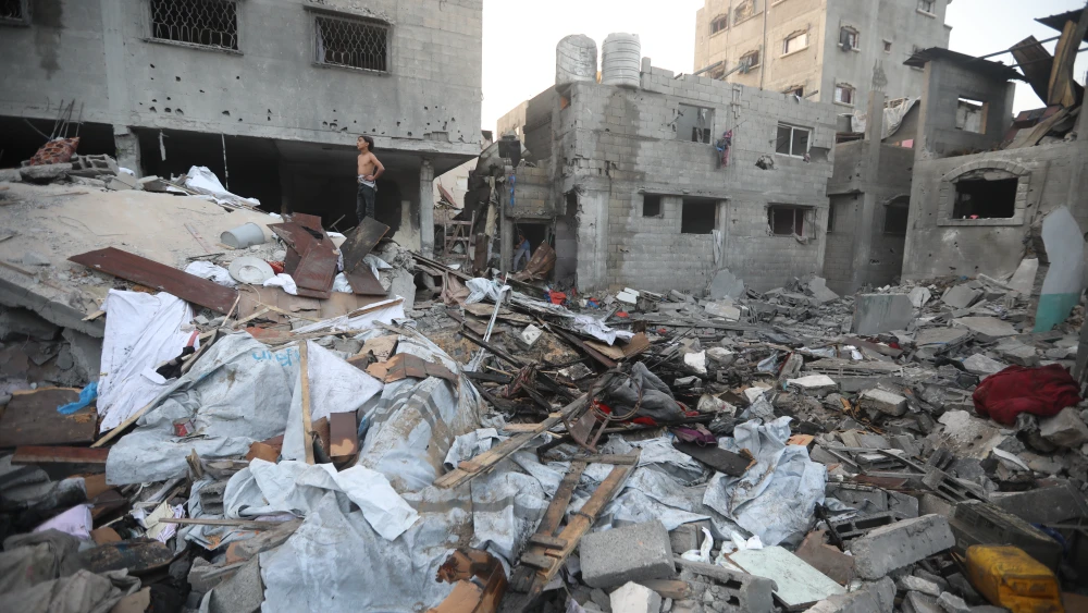 Rubble of damaged building following an Israeli airstrike in the central Gaza Strip is seen on Oct. 23, 2026. Photo by Ali Hassan/Flash90.
