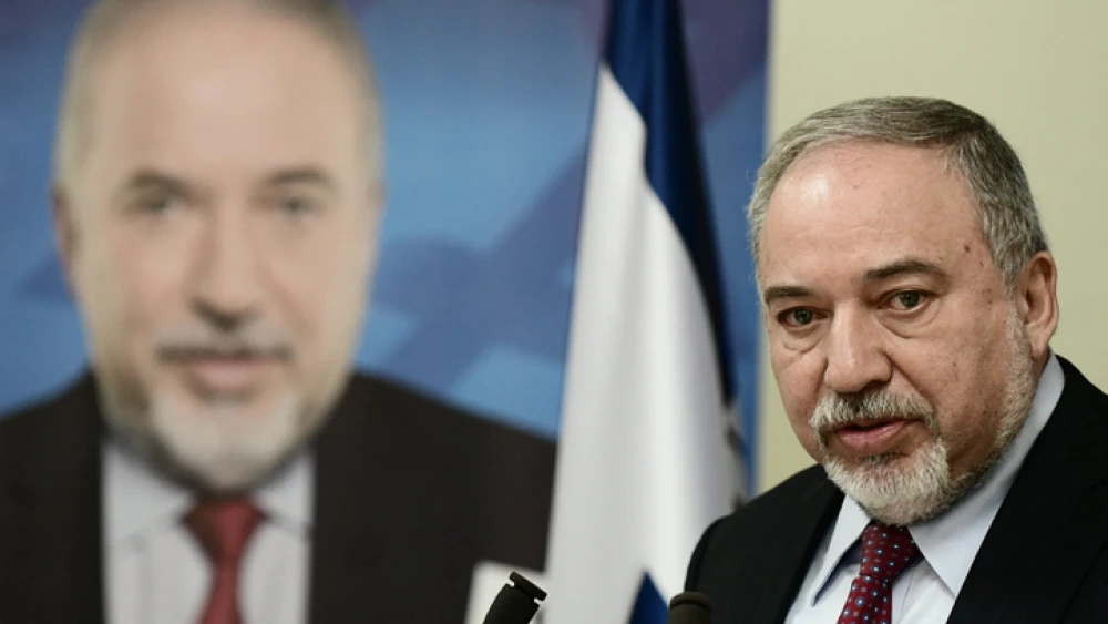 Yisrael Beiteinu leader Avigdor Lieberman speaks during a press conference in Tel Aviv on March 19, 2019. Photo by Tomer Neuberg/Flash90.