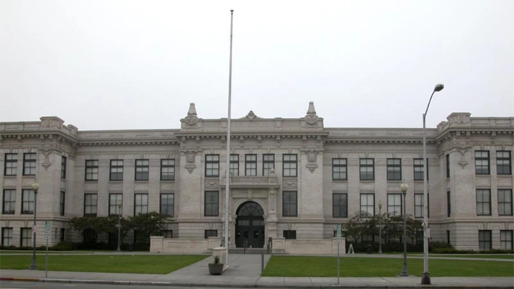 Everett High School, founded in 1891 as the first high school in the Everett School District. Sept. 25, 2004. Credit: Shakespeare via Wikimedia Commons