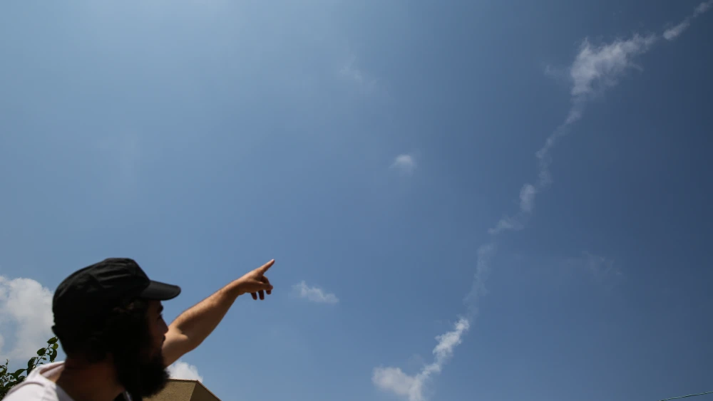 View of the trail left in the sky by a Patriot missile that was fired to intercept a drone entering Israel from Syria, as seen in the northern Israeli city of Tzfat on July 13, 2018. Photo by David Cohen/Flash90.