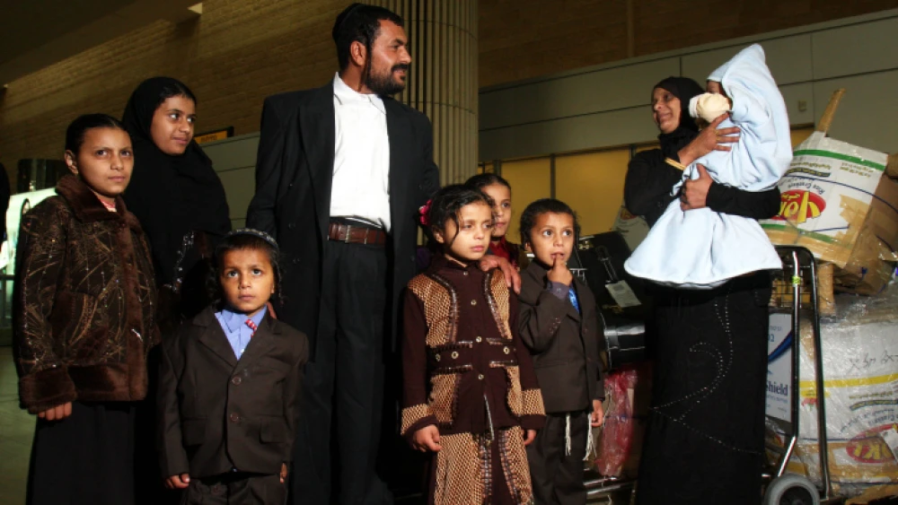In a special Jewish Agency aliyah operation, 10 new immigrants from Yemen arrive in Israel, on Feb. 19, 2009. The group include nine members of the Said Ben-Yisrael family. Credit: Roni Schutzer/Flash90.