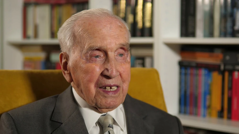 Jozef Walaszczyk, a member of the Polish resistance who rescued Jews during the Holocaust. Source: Source: YouTube.