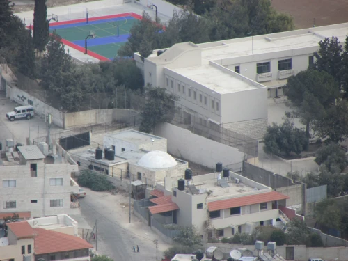 The Joseph’s Tomb compound in Shechem (Nablus). as seen from Mitzpe Yosef, Oct.10, 2014. Credit: עדירל via Wikimedia Commons.