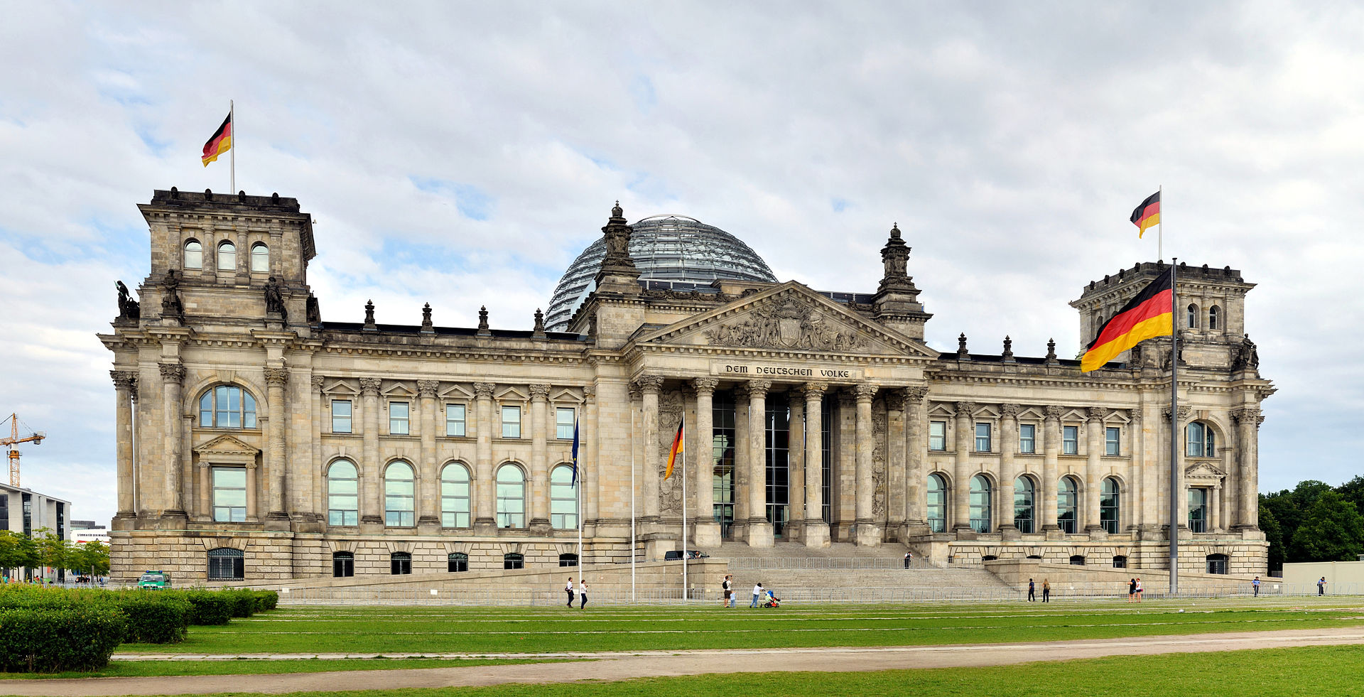 The Reichstag building in Berlin, where the Bundestag meets. Credit: Wikimedia Commons.
